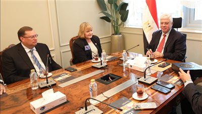 وزير التعليم العالي يستقبل رئيسة الروتاري الدولي لبحث التعاون المشترك
