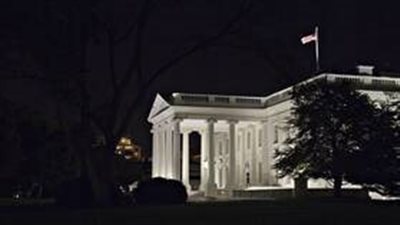 البيت الأبيض ينفي إلغاء تجميد المساعدات المالية الفيدرالية