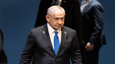 نتنياهو يصطحب طبيبين في زيارته للولايات المتحدة.. إجراءات وقائية أم هوس؟