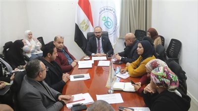 الرعاية الصحية بالسويس تشهد الاجتماع اليومي لمتابعة المنشآت الصحية