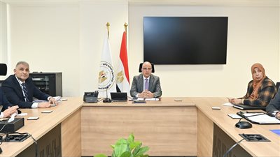 سويلم يتابع موقف إزالة التعديات على مجرى نهر النيل 