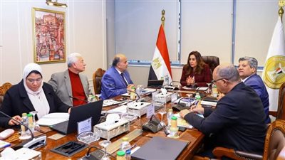 وزيرة التنمية المحلية تتابع مستجدات منظومة المخلفات الصلبة 