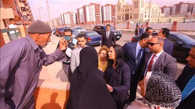 وزيرة التضامن تجري جولة مفاجئة لعدد من الوحدات الاجتماعية بالقاهرة
