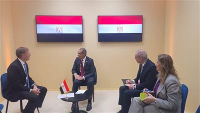 وزير الاتصالات يلتقى مع الرئيس الدولى لشركة إيرباص Airbus العالمية لجذب استثمارات الشركة 