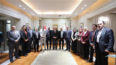 وزير التعليم العالي يستقبل خبراء برنامج 