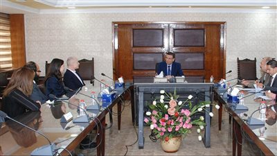 وزير الزراعة يستقبل نائب رئيس شركة هاينز العالمية ويؤكد على دعم الدولة للإستثمار المحلى والاجنبي