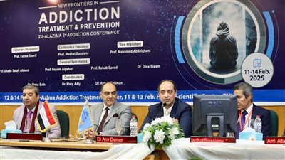 مدير صندوق مكافحة الإدمان يستعرض آليات استثمار التكنولوجيا الحديثة للوقاية من المخدرات 