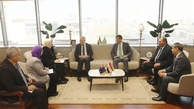 وزير الزراعة وسفير استراليا يبحثان تعزيز التعاون فى التبادل التجاري والثروة الحيوانية ونظم الري الحديث