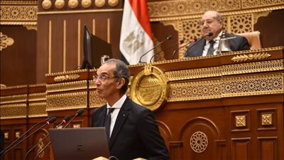 وزير الاتصالات يستعرض ملامح استراتيجية تنمية ريادة الأعمال أمام 