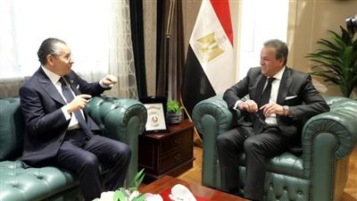 وزير الصحة يبحث مع رئيس 