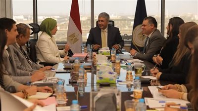 وزير السياحة والآثار يترأس اجتماع اللجنة المعنية بتطوير المنتجات والأنماط السياحية 
