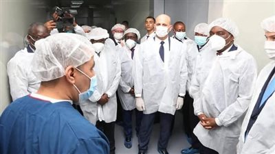 عقب مباحثاته مع الرئيس السيسي.. رئيس زامبيا يتفقد معهد الامصال واللقاحات البيطرية بوزارة الزراعة  