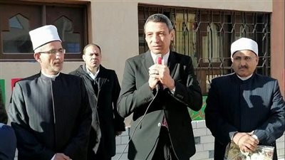 محافظ السويس يطالب خلال زيارته للمعهد الأزهري ترشيد إستهلاك المياه والكهرباء والوقود