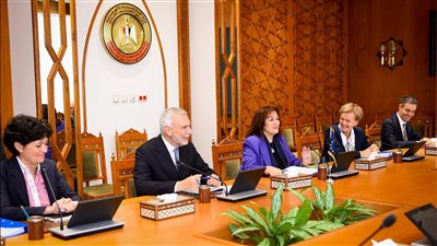 وزير الخارجية والهجرة يجرى مشاورات سياسية مع مفوضة الاتحاد الأوروبى لشئون المتوسط