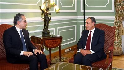 وزير الخارجية والهجرة يلتقى الدكتور خالد العناني المرشح المصري لمنصب مدير عام منظمة اليونسكو