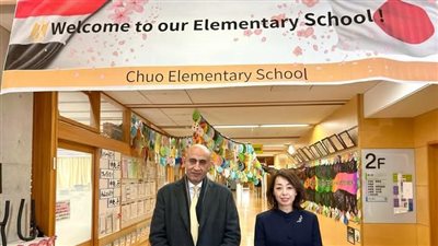 وزير التربية والتعليم يتفقد مدرسة 