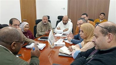 مدير الرعاية الصحية بالسويس يهنيء  قيادات الفرع بحلول شهر رمضان 