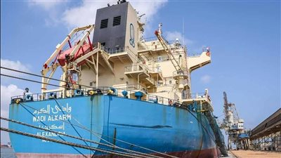 تصدير 33 ألف طن فوسفات من سفاجا إلي الهند