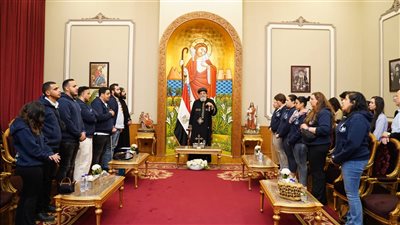 البابا تواضروس يلتقى مجموعة من أبناء الكنيسة فى إسبانيا