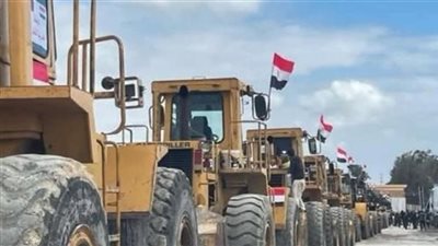 الجرافات المصرية تدخل قطاع غزة لإزالة الأنقاض