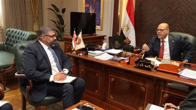 وزير العمل يلتقي الرئيس التنفيذي للأكاديمية الوطنية للعلوم والمهارات