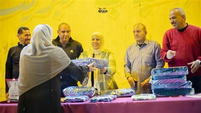 شباب الجناين بالسويس يحتفل بعيد الأم ويكرم الأمهات المثاليات