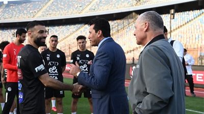 وزير الشباب والرياضة يهنئ المنتخب الوطني بالفوز على إثيوبيا