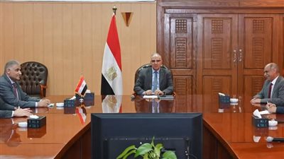 وزير الري يتابع أعمال تطوير منظومة المراقبة والتشغيل بالسد العالي وصيانة 
