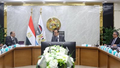 وزير قطاع الأعمال العام يترأس اجتماع الجمعية العامة للشركة القابضة للتشييد والتعمير