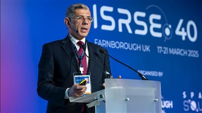 الرئيس التنفيذي لوكالة الفضاء المصرية يلقي كلمة عن التنمية المستدامة والتحديات البيئية