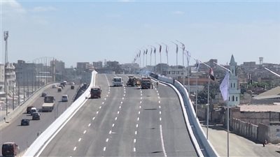 وزير الصناعة والنقل يعلن فتح مشروع تعديل ورفع مناسيب وتوسعة كوبري العامرية 