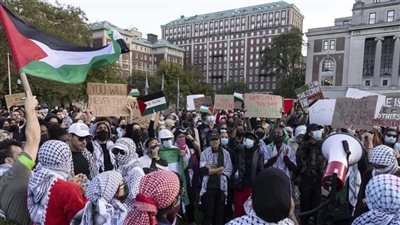 استقالة رئيسة جامعة كولومبيا المؤقتة بعد رضوخ الجامعة لمطالب ترامب