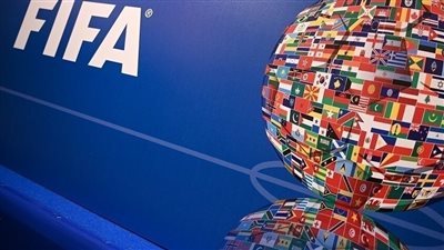 «فيفا» يُعلن طاقم تحكيم مباراة الأهلي وبورتو في كأس العالم للأندية