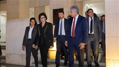 وزير السياحة والآثار يعقد اجتماعًا مع وزيرة الثقافة الفرنسية لبحث أطر التعاون بين البلدين على المستوى الأثري