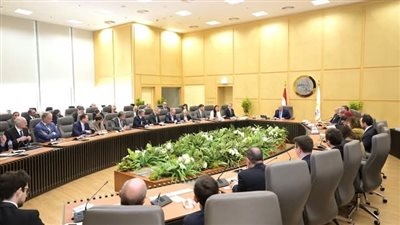 وزير الصناعة والنقل يبحث مع ممثلي 29 شركة ومؤسسة فرنسية فرص الاستثمار بالسوق المصري في مجالي الصناعة والنقل