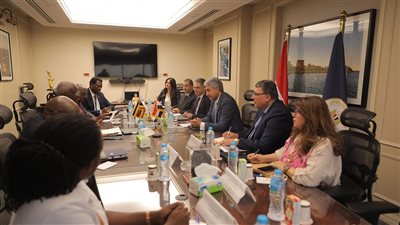 وزير العمل يفتتح ورشة عمل لمناقشة مشروع 