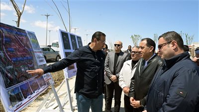 في بداية جولته اليوم بمدينة العلمين الجديدة.. رئيس الوزراء يتفقد 