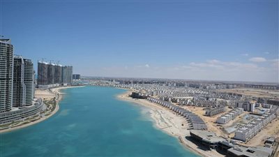 رئيس الوزراء يتفقد وحدات مبادرة 