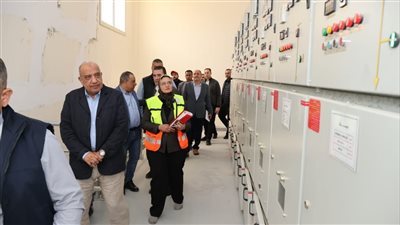 وزير الكهرباء يتفقد محطات محولات رشيد 5,6,2 كأحد مصادر توفير التغذية الكهربائية اللازمة لمشروعات التنمية الزراعية