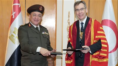 إدارة الخدمات الطبية للقوات المسلحة توقع بروتوكول تعاون مع الكلية الملكية للجراحين بإنجلترا