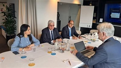 وزير التعليم العالي يلتقي نائب رئيس جامعة كيه يو لوفين لبحث سبل التعاون الأكاديمي 