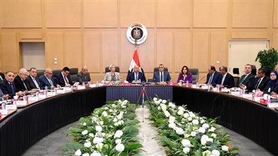 وزير الصناعة والنقل يترأس الاجتماع الحادي والعشرين للمجموعة الوزارية للتنمية الصناعية