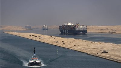 مصر تعلن توقف الهجمات على السفن في البحر الأحمر