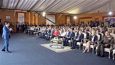 رئيس الوزراء يشهد احتفالية قناة السويس 