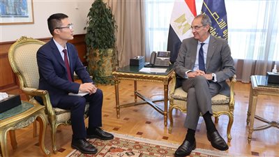 وزير الاتصالات وتكنولوجيا المعلومات يلتقي الرئيس التنفيذي الجديد لشركة هواوي مصر