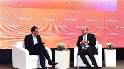 رئيس هيئة الرقابة المالية يستعرض جهود تطوير القطاع غير المصرفي خلال مؤتمر بلومبرج 