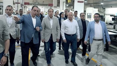 رئيس مجلس الوزراء يتفقد مصانع شركة طيبة للصناعات المتطورة