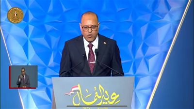 وزير العمل يُلقي كلمة في احتفالية عيد العمال