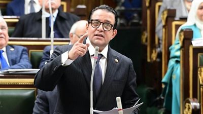 النائب علاء عابد: كلمة الرئيس باحتفالية عيد العمال رسالة دعم قوية للعمالة المصرية