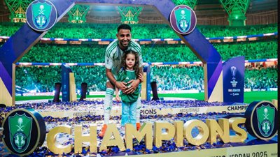 مانشستر سيتي يوجه رسالة خاصة لرياض محرز بعد تتويجه بدوري أبطال آسيا 